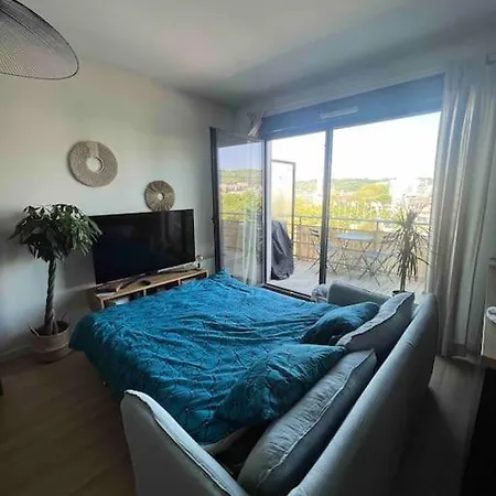 Terrasse + Parking * Руан