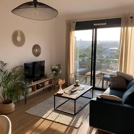 Terrasse + Parking Apartment *