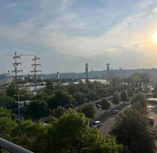 Terrasse + Parking * Rouen